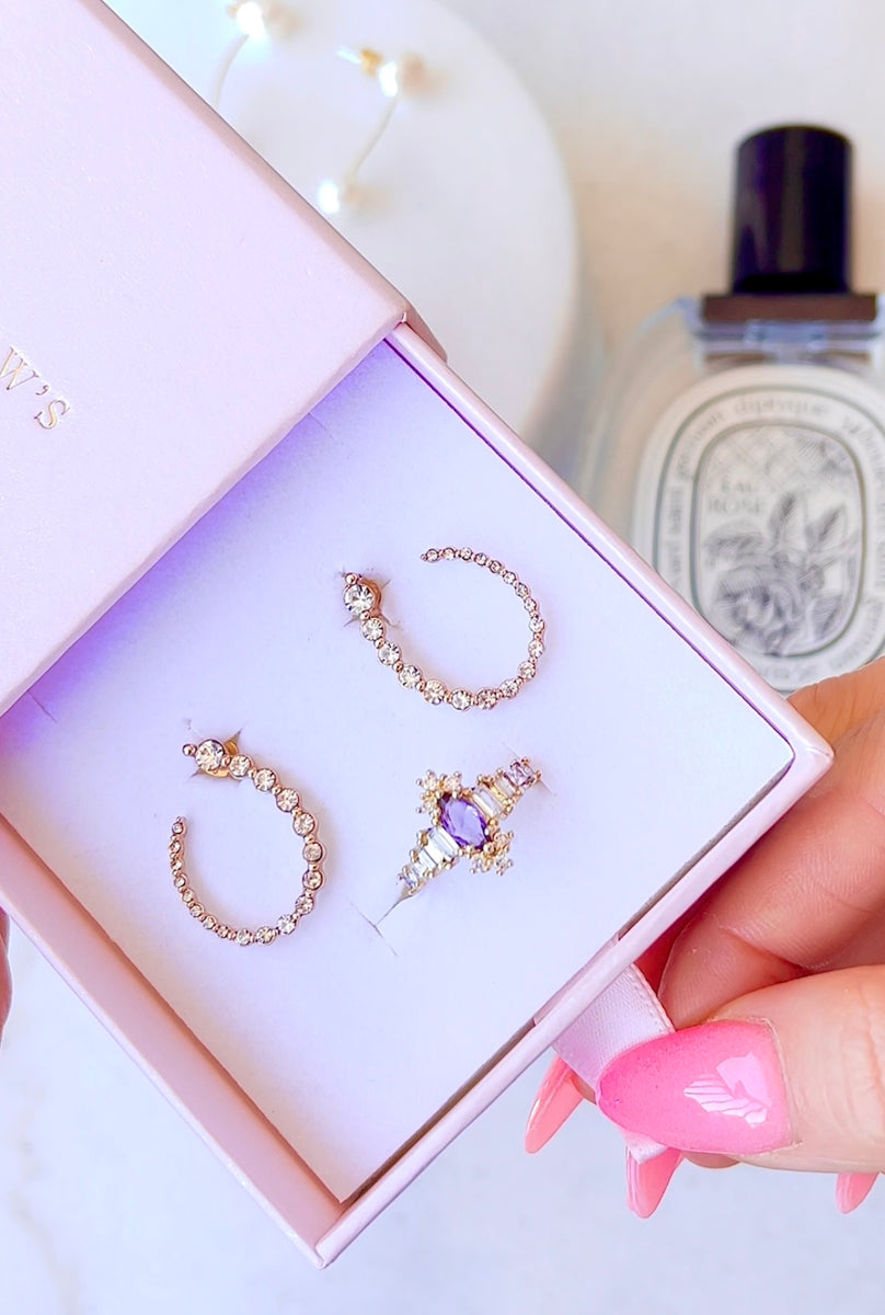 Melody Law Jewerly Gift idea Birthday present Gold jewelry diamond gem jewelry earrings jewelry designer gift box